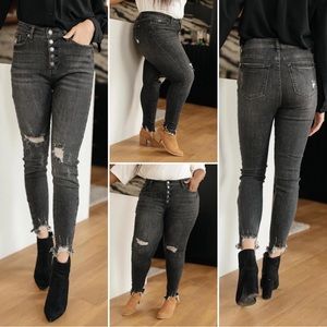 Judy Blue, Black Distressed Button Fly!